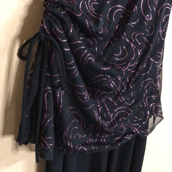 Size medium one piece jumper - Picture 4 of 4